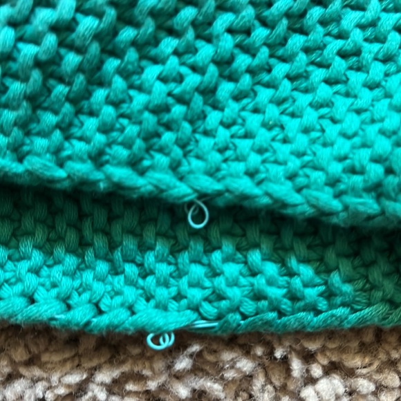 AEO Ombré Beanie - Picture 2 of 4